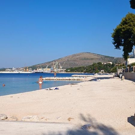 Studio Apartments Fabjanac Trogir Eksteriør billede
