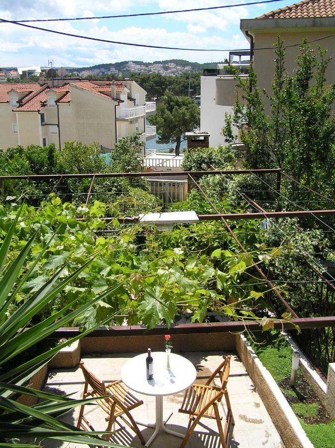 Studio Apartments Fabjanac Trogir Eksteriør billede
